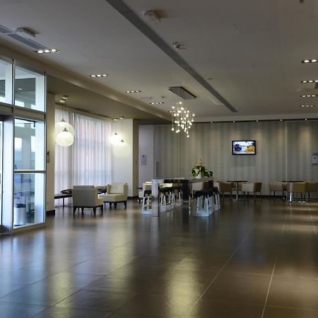 Best Western Premier CHC Airport Génova Exterior foto